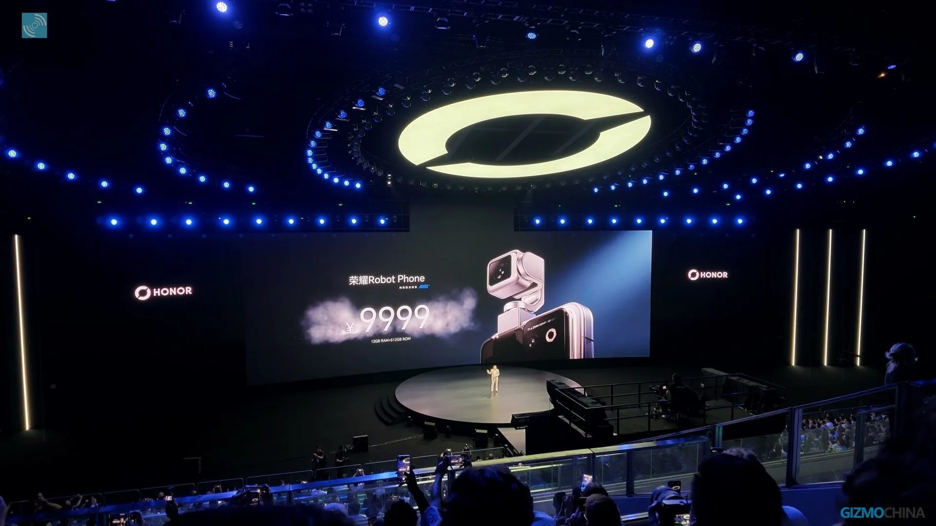 Honor Robot Phone with integrated titanium mechanical gimbal for advanced video stabilization