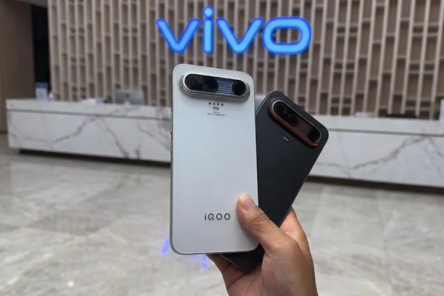 iQOO X Concept Phone Front View