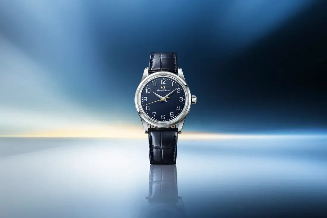 sbgw325 kv 3 2 Grand Seiko Reimagines a 2001 Icon With the Deep Navy SBGW325