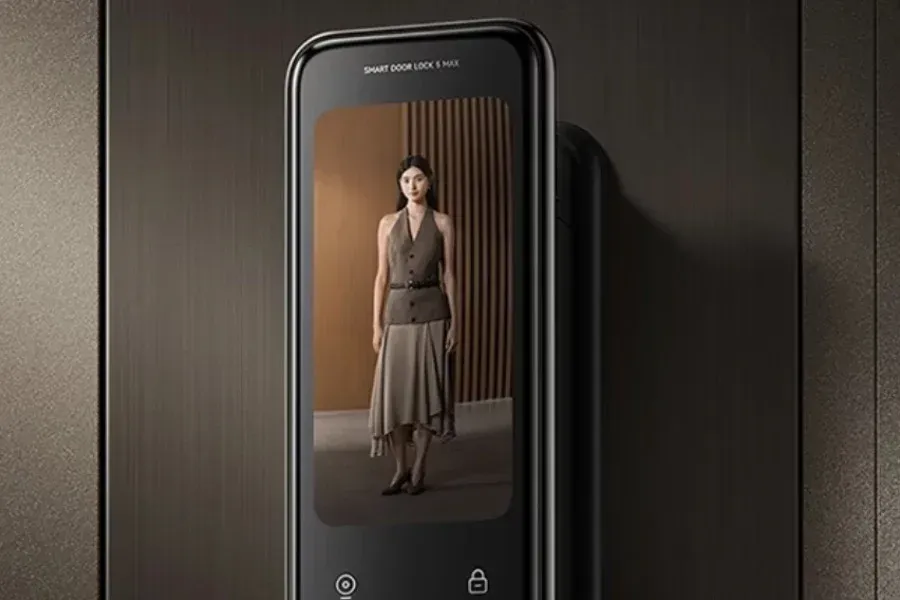 Xiaomi Smart Lock 5 Max screen - Xiaomi's $495 Smart Lock Uses Palm Vein Scans for Hassle-Free Entry