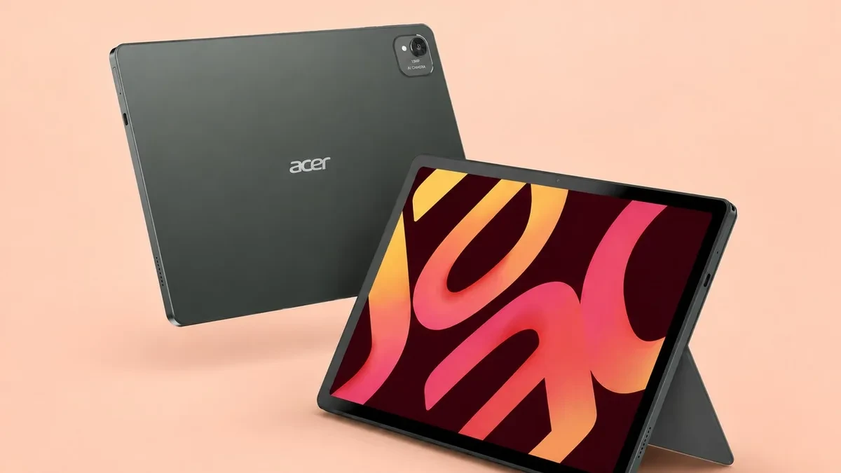 Acer Iconia Duo D12 2-in-1 tablet with attached keyboard and active stylus pen