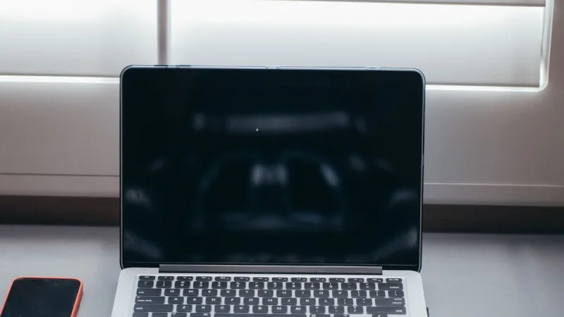 Anthropic Merges Claude Cowork into Chat to End Tool-Switching