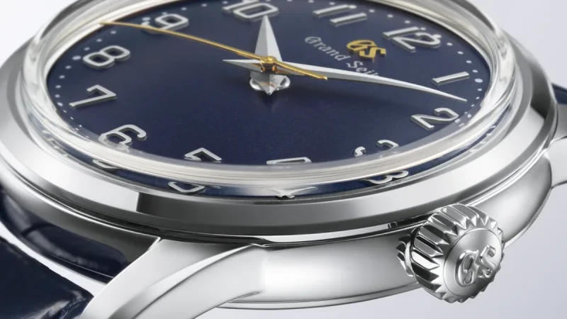 Grand Seiko Reimagines a 2001 Icon With the Deep Navy SBGW325