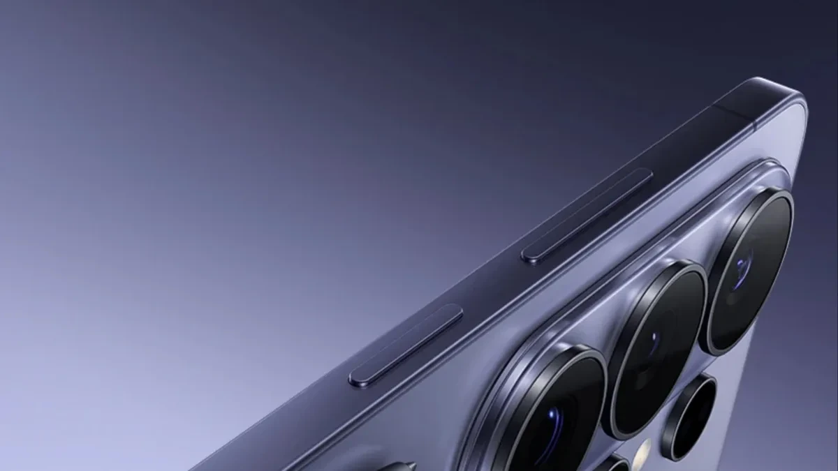 Samsung Galaxy Ultra flagship camera module and lens array
