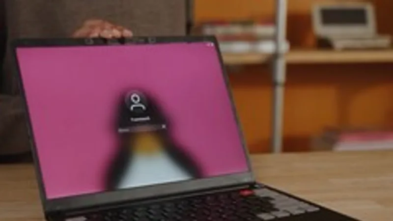 This Modular Laptop Finally Solves the Road Warrior Battery Anxiety