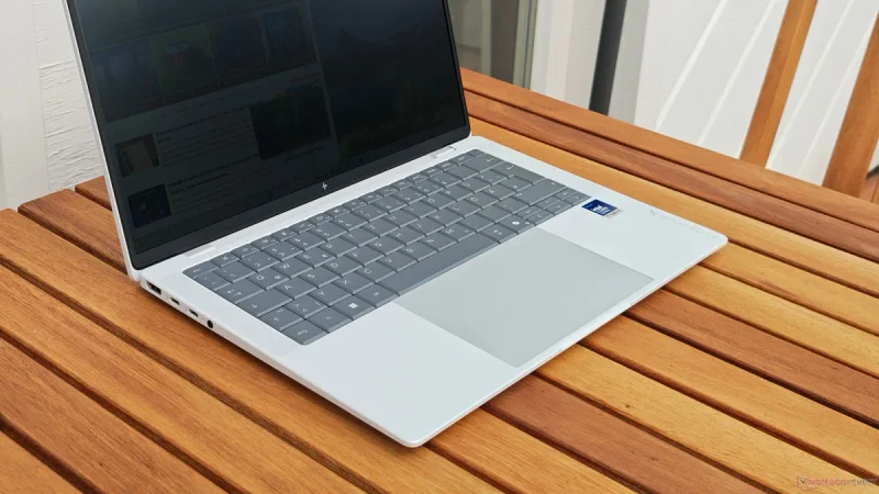 Why You Should Avoid Buying Business Laptops With Privacy Screens