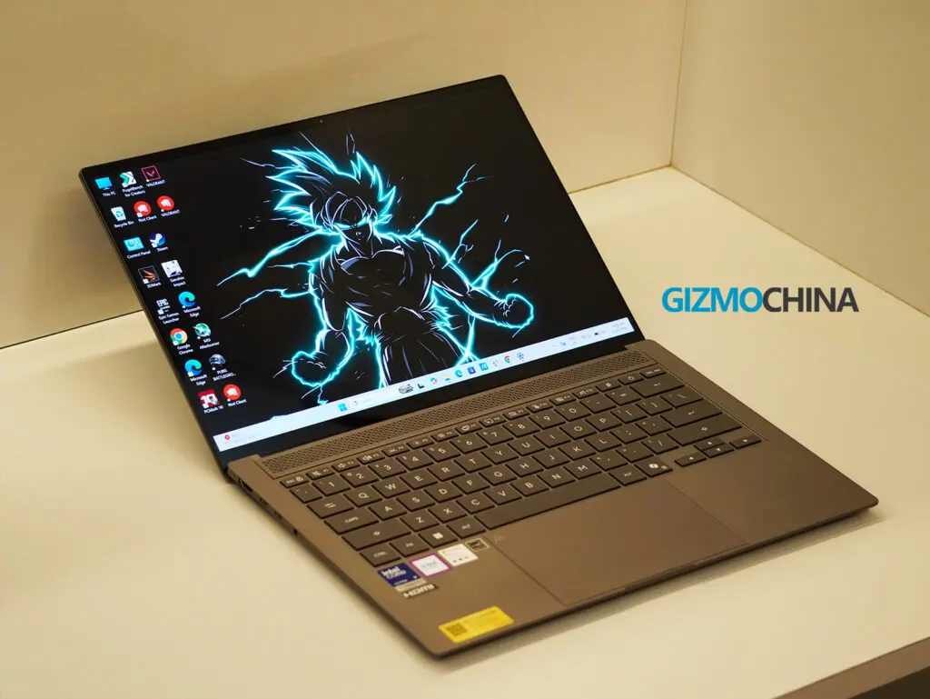 Asus Zenbook S14 UX5406AA Ports (Photo: Asus)