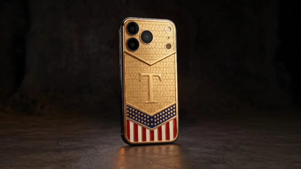 Caviar’s iPhone 17 Pro Max Mod: $10,500 or Just Showboating? Caviar iPhone 17 Pro Max with double 24-karat gold plating and raised "T" logo