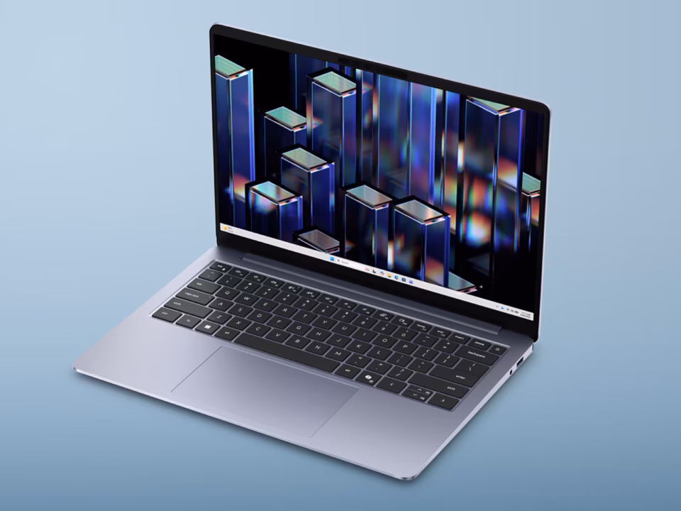 Dell 14S laptop with 120 Hz display and Intel Arc B390 graphics