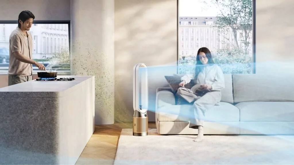 Close-up of Dyson Find+Follow Purifier Cool's periscope-style camera