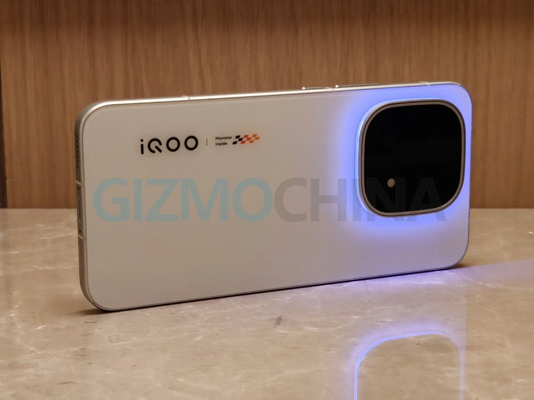 iQOO 16 smartphone with Snapdragon 8 Elite Gen 6 Pro and 8,500mAh battery