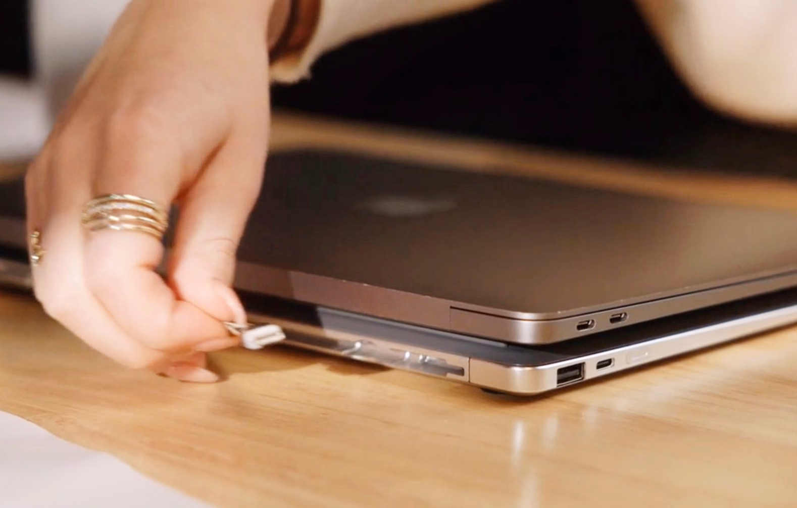 Krafted Power Bank Resembles Laptop, Promises Extended Battery Life
