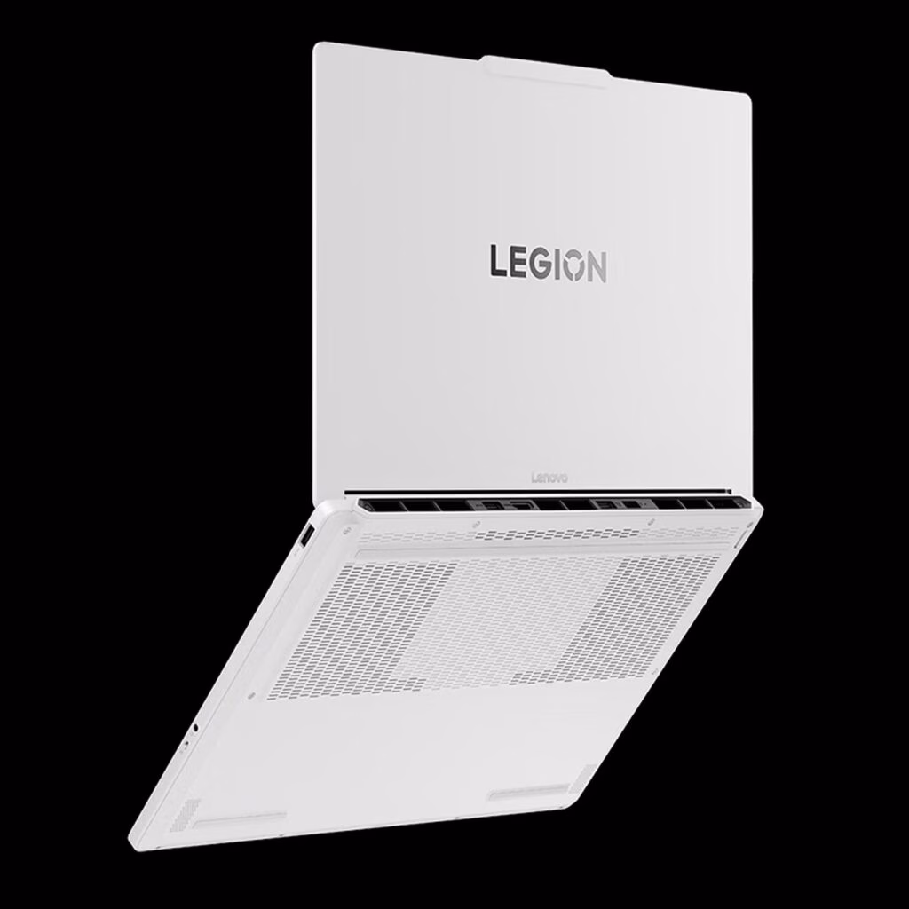 Lenovo Legion Y7000X 15.3-inch OLED 2560x1600 screen with 165Hz refresh rate