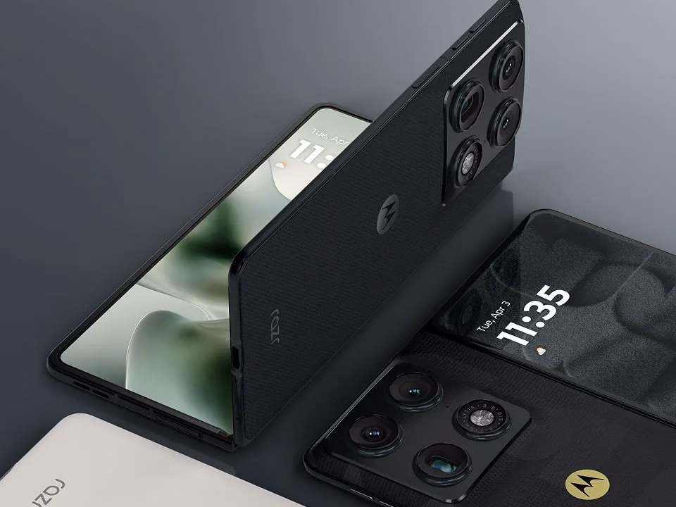 Motorola Razr Fold Launches in India with Snapdragon 8 Gen 5