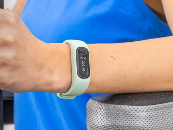 New Garmin Vivosmart 6 Fitness Tracker with Built-in GPS Leaks