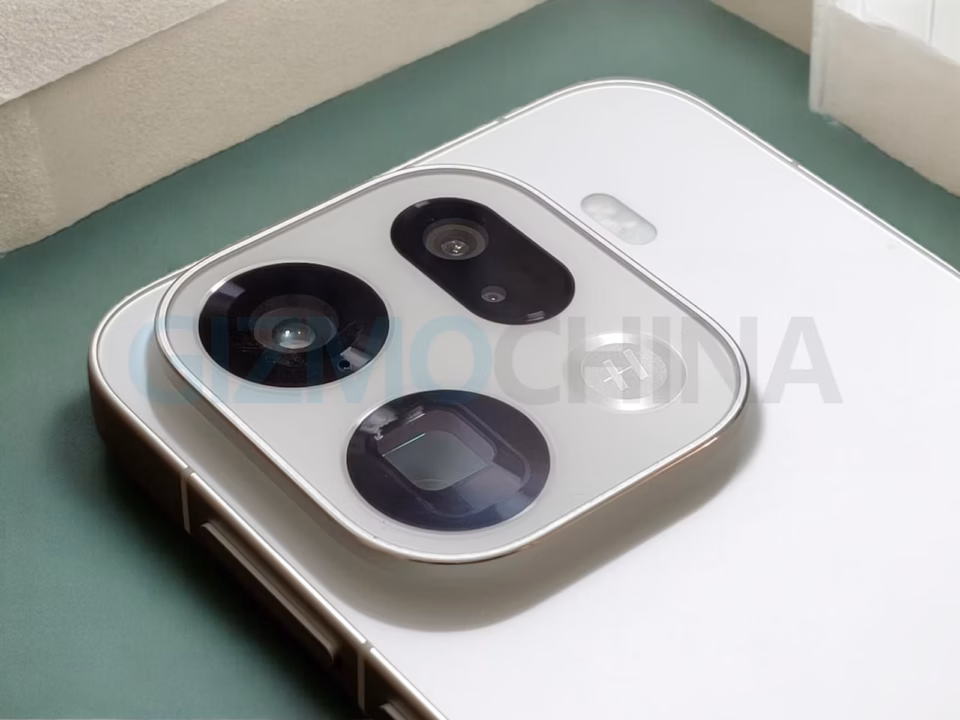 Oppo Find X10 series smartphones with diverse display sizes and advanced screen technology