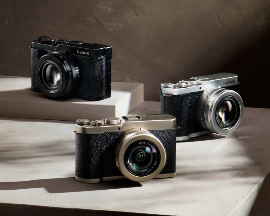 Panasonic Lumix L10 compact camera with large sensor and OLED viewfinder