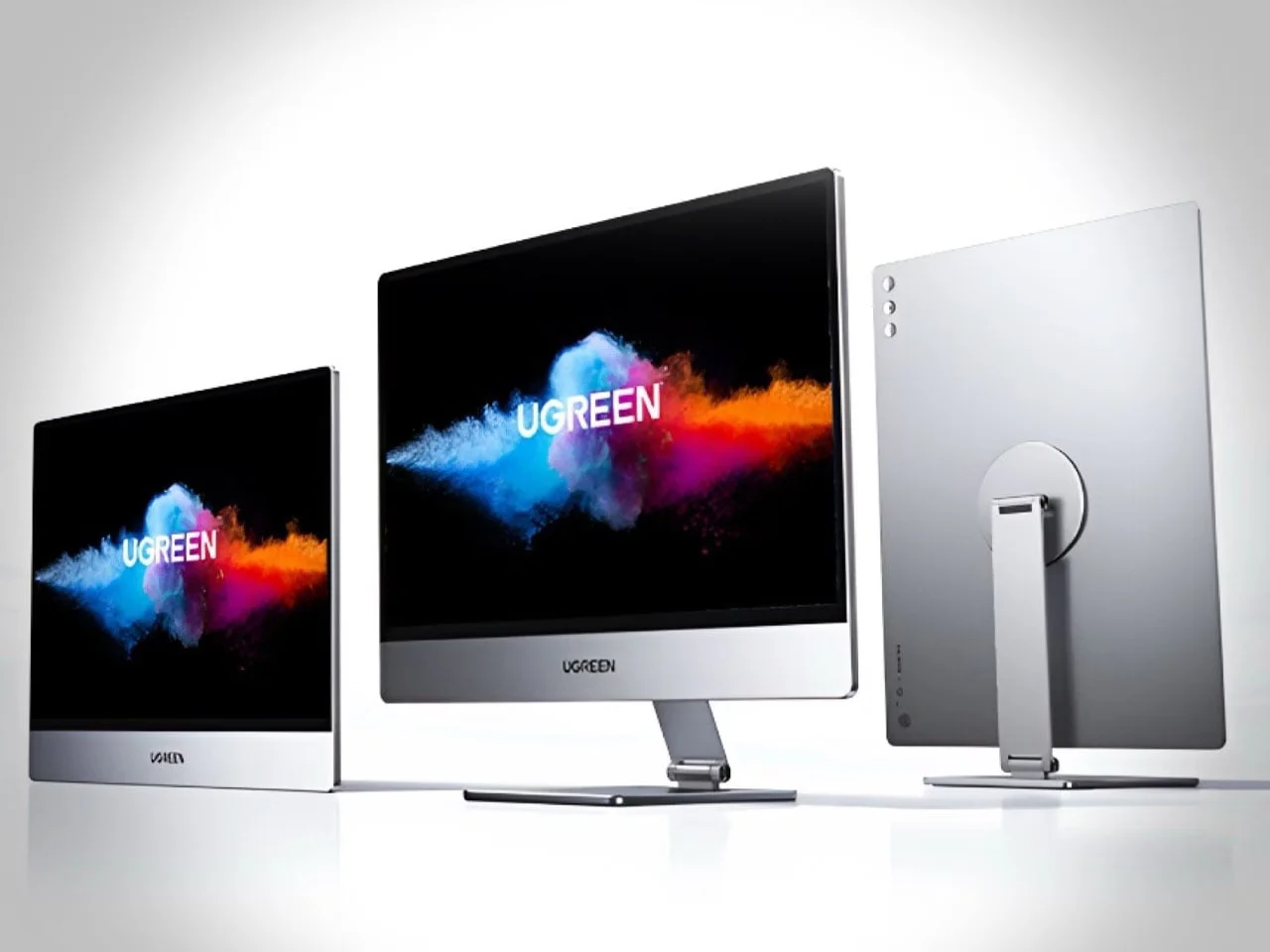 Ugreen AP16 portable monitor showing 165Hz refresh rate for smooth gaming