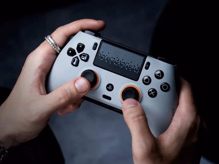 Scuf Omega Debuts as a Premium Alternative to PS5 DualSense Edge Scuf Omega Debuts as a Premium Alternative to PS5 DualSense Edge