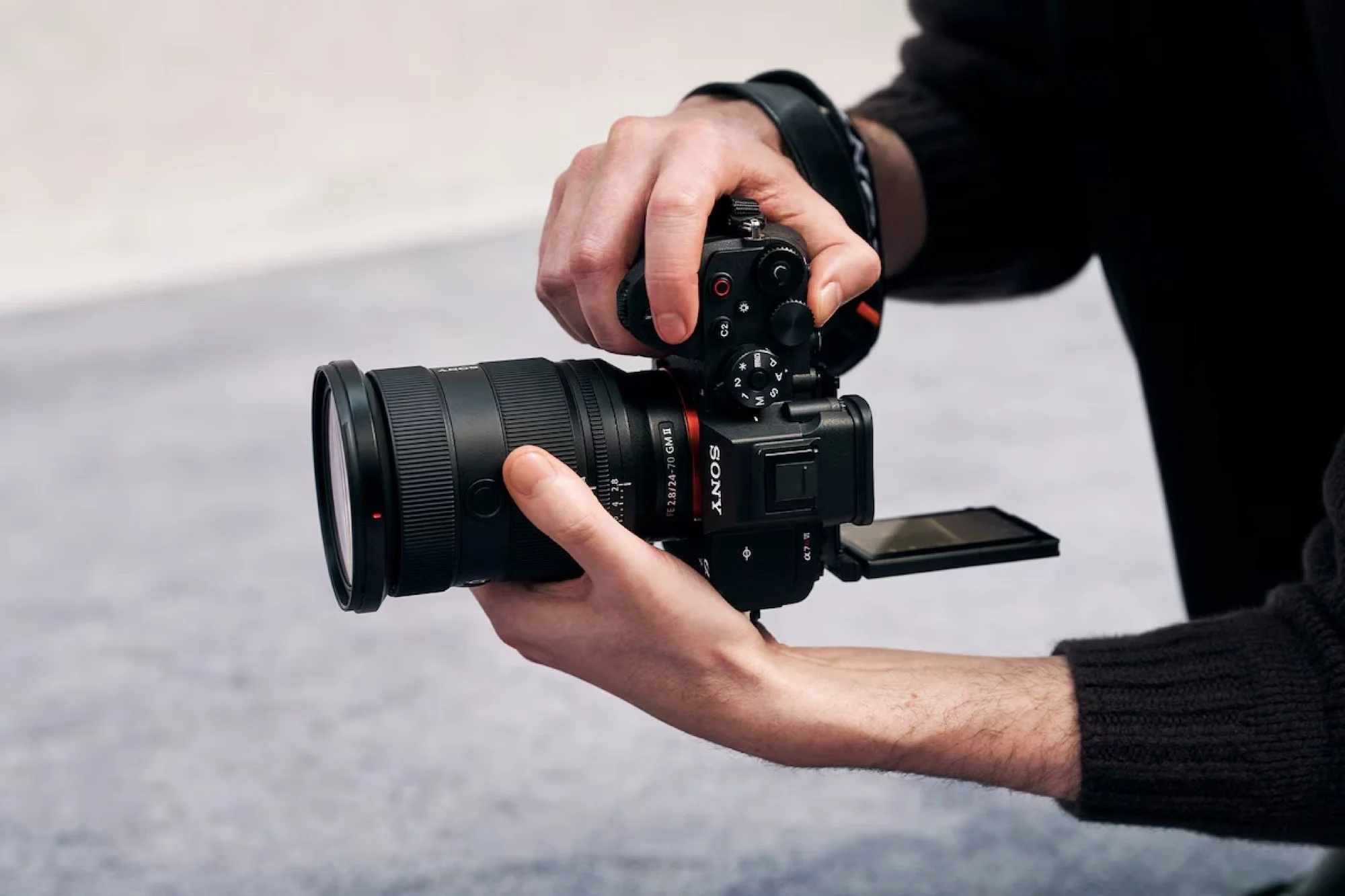 Sony A7r VI Debuts with 66 MP Sensor and Advanced Autofocus