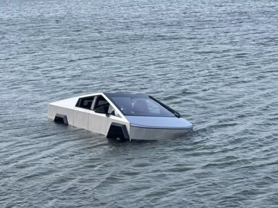 Tesla Cybertruck tested in water using Wade Mode