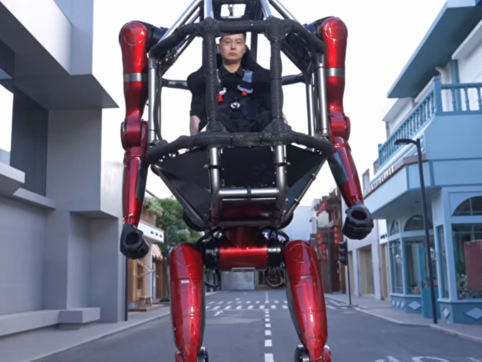 Unitree GD01 manned mecha robot in humanoid form with four-legged mobility