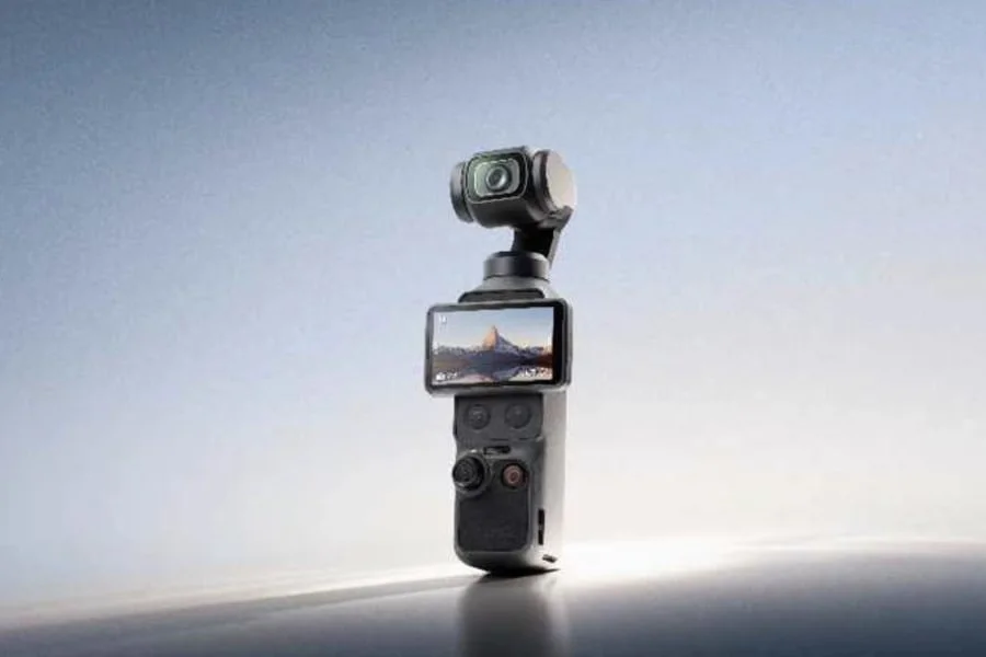Vivo Pocket compact gimbal camera with large 1/1.1-inch sensor