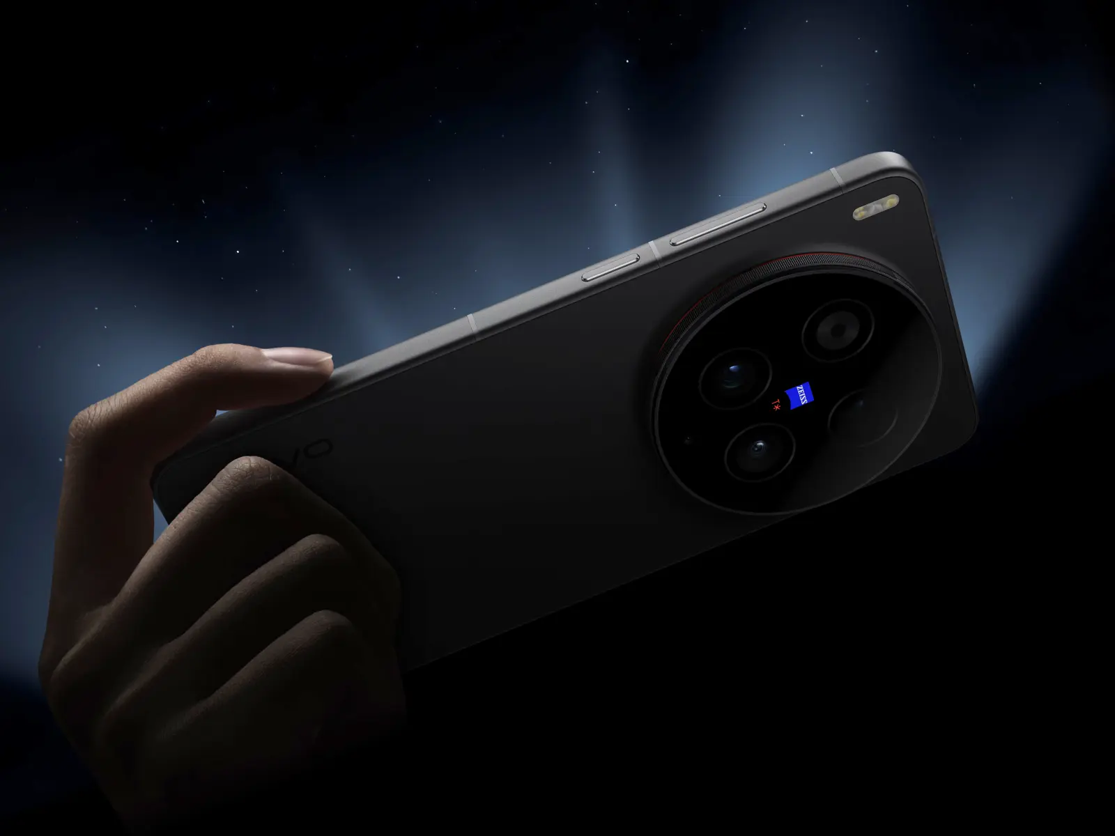 Vivo X500 Pro Offers Balanced Cameras and Massive Battery, But Skips 200MP