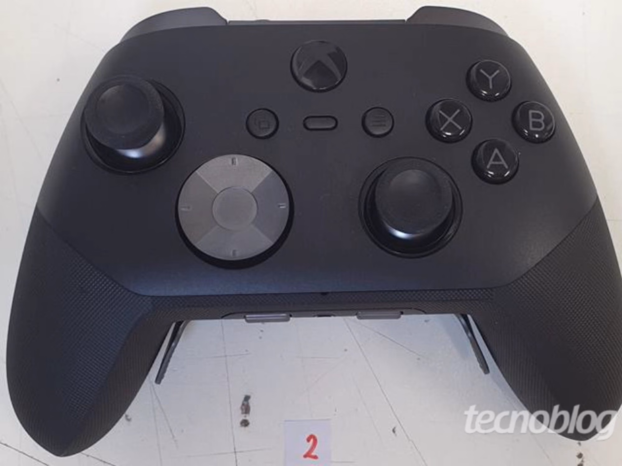 Xbox Elite Series 3 Controller Leak Shows New Features but May Lack Stick Drift Fix