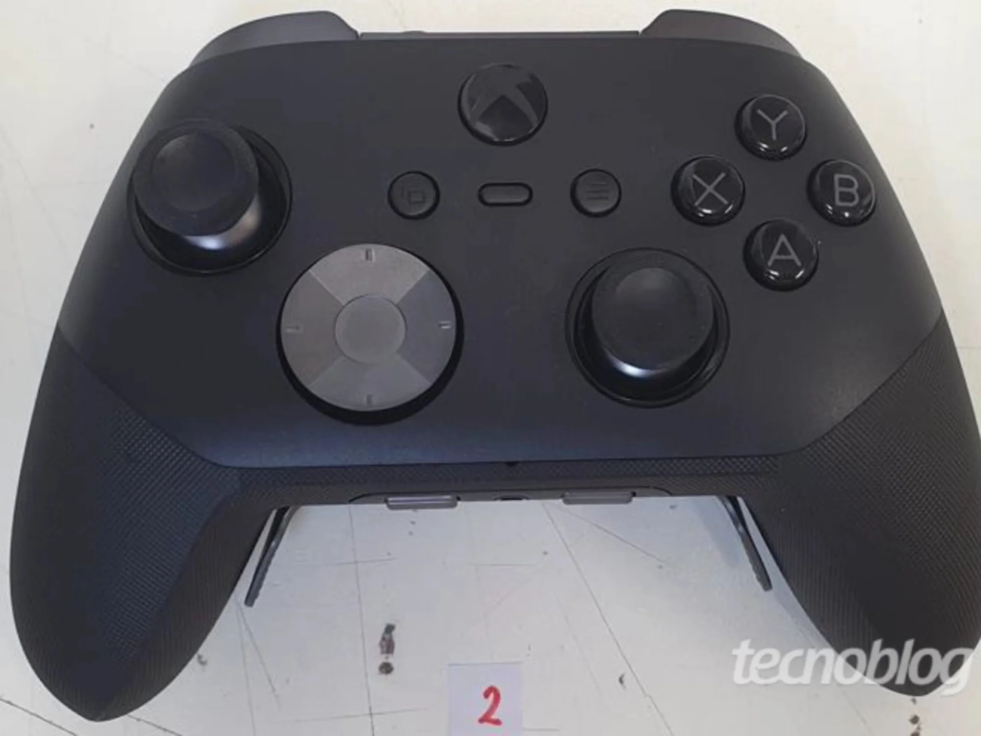 Xbox Elite Series 3 Controller Leak Shows New Features but May Lack Stick Drift Fix