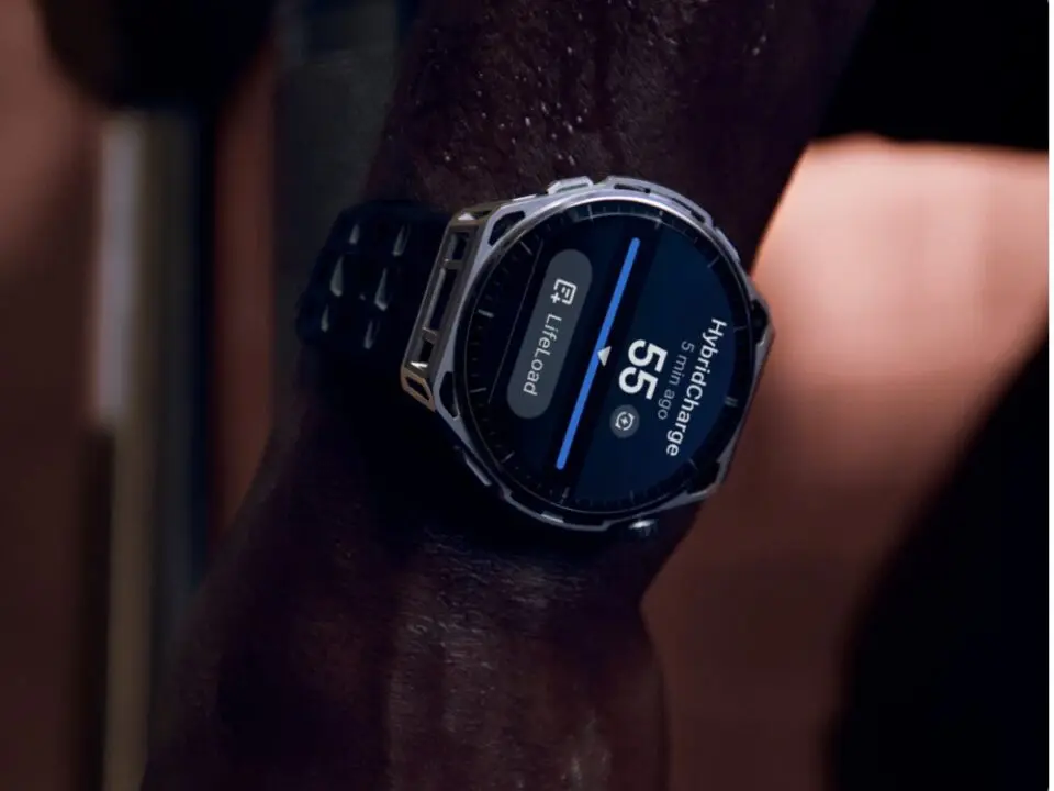 Amazfit smartwatch showcasing the new HybridCharge energy monitoring feature